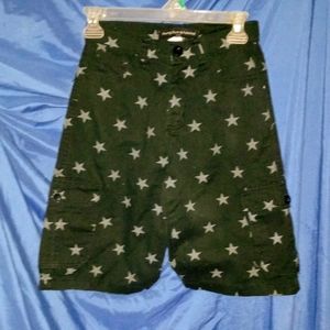 Young Rich & Famous Cargo shorts Black w/ Gray Stars Boys size 10